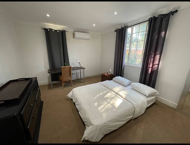 4 BEDROOM HOUSE FOR SALE IN ESSENWOOD